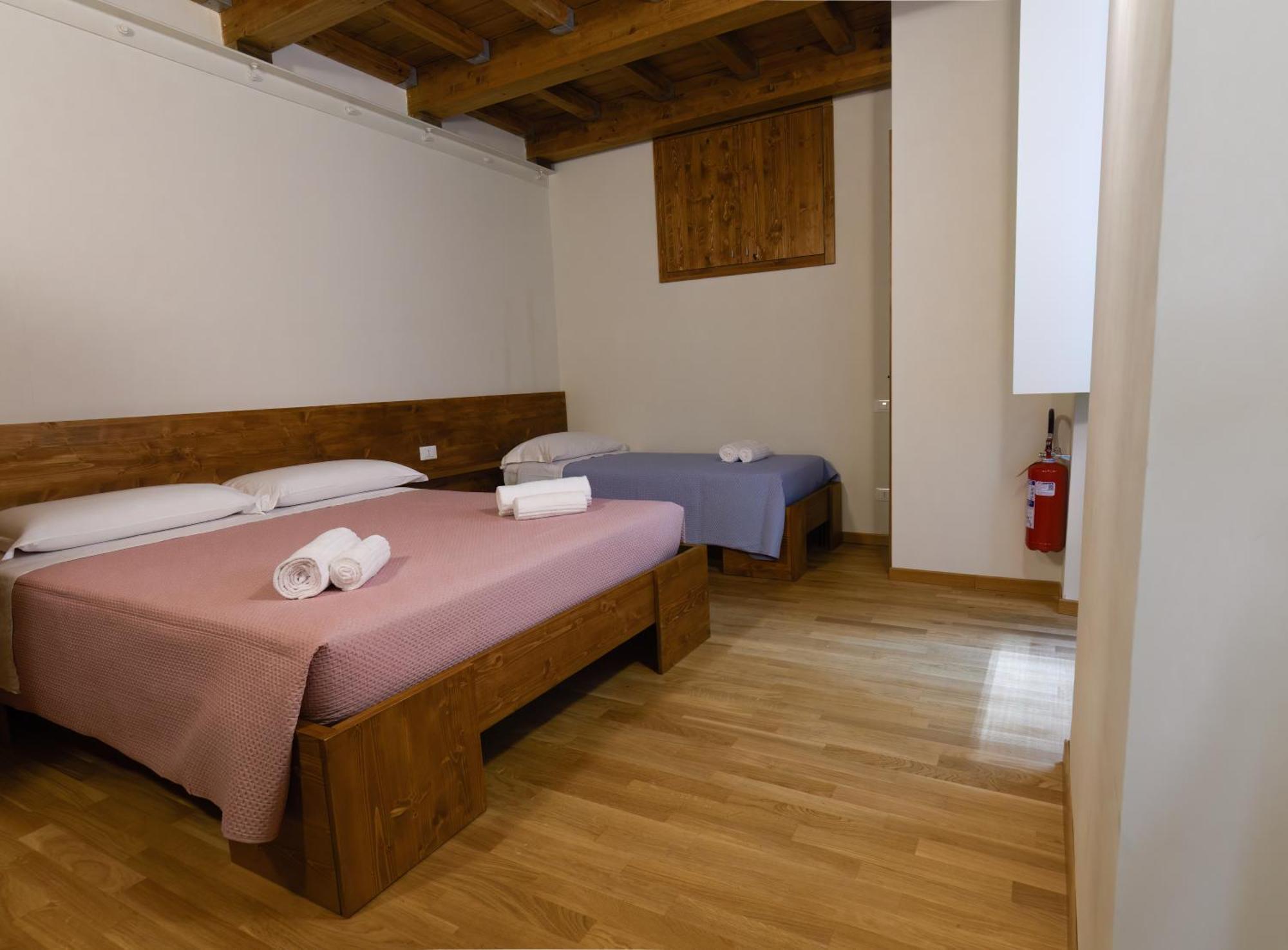 Bed and Breakfast Piazza Cavour LʼAquila Exterior foto