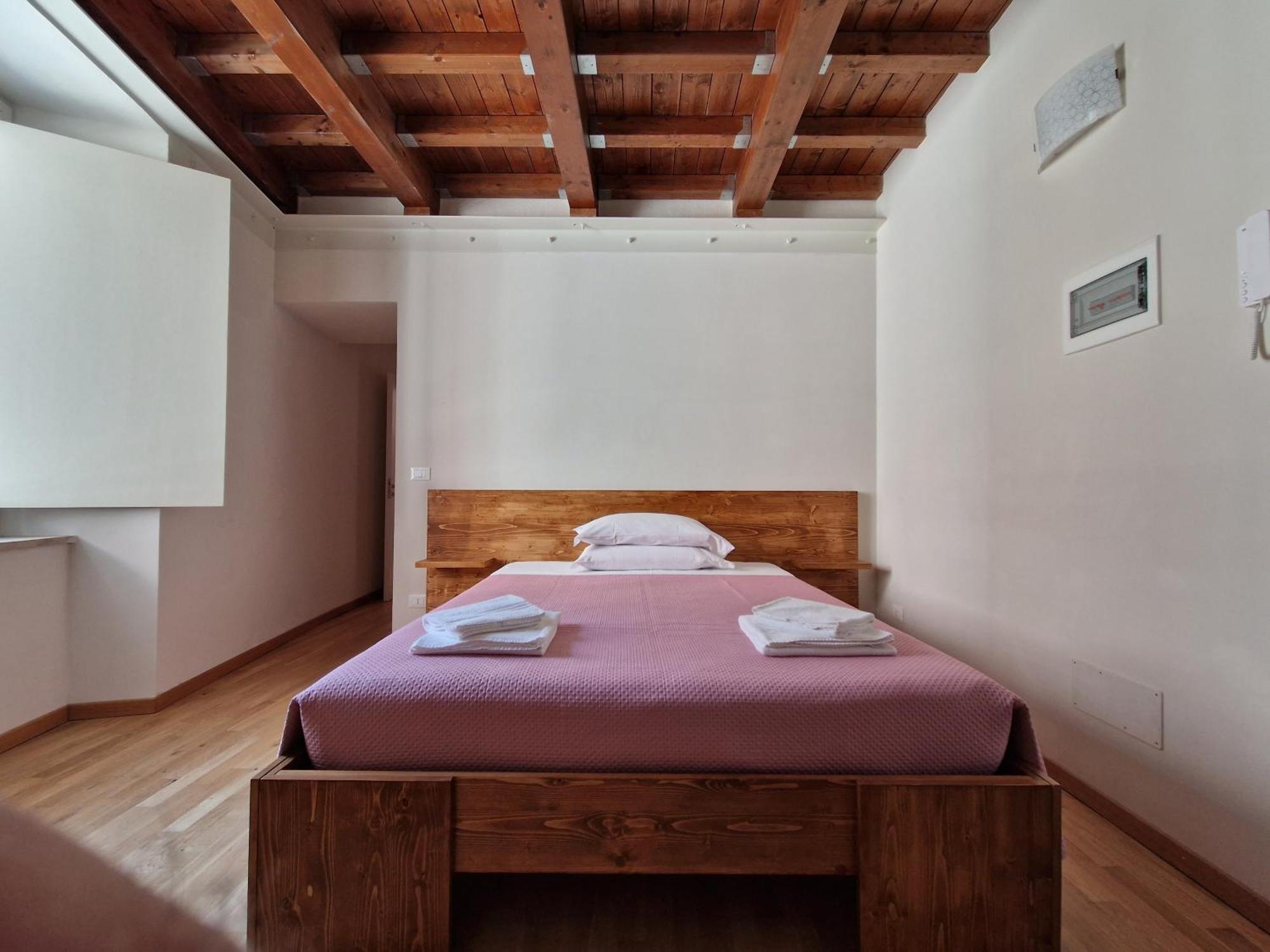 Bed and Breakfast Piazza Cavour LʼAquila Exterior foto